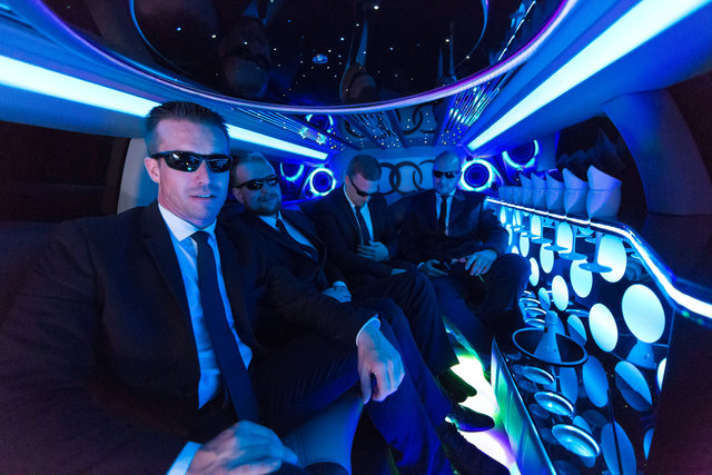 Unterwegs als "Men in Black". | Foto: Klaus Lesjak/www.wernerharrer.com