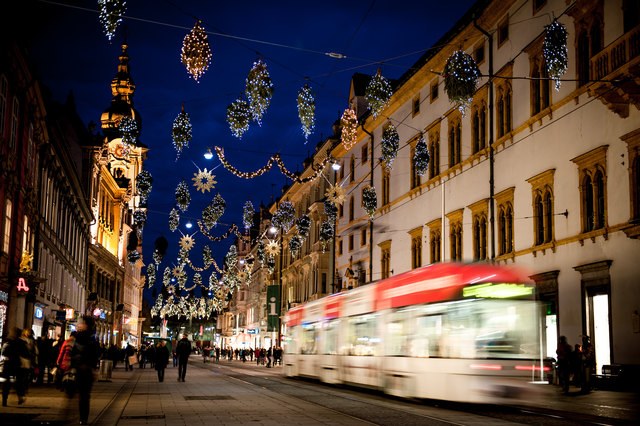 Holt euch eure Öffi Graz Jahreskarten. Schnell online registrieren. | Foto: Holding Graz/Joel Kernasenko