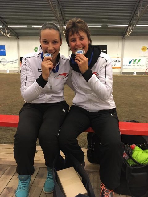 Isabella Schimak mit Coach Yvonne Schüpbach. EM-Silber im Nationencup der Tete-a-Tete EM in Schweden.
