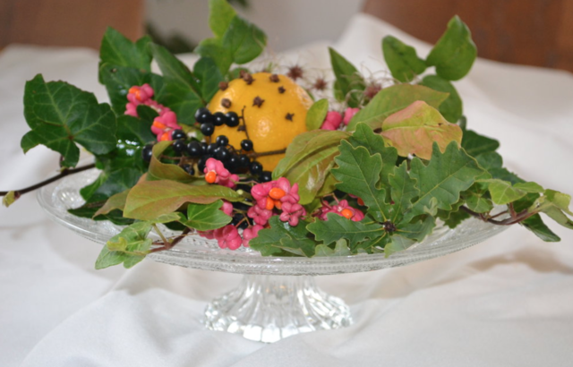 Mit Nelken bespickte Orange | Foto: Elke Grumbach