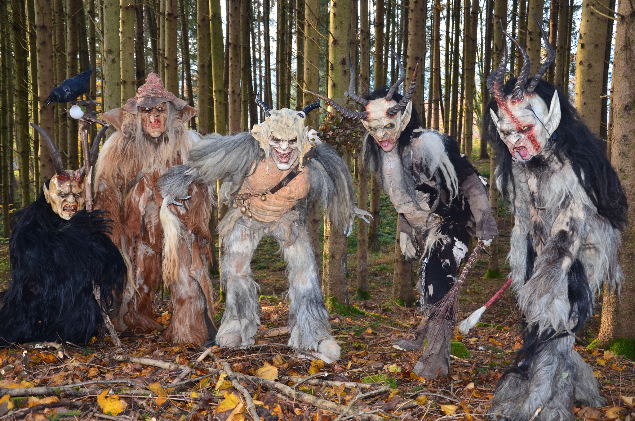 Weyrer Perchtenlauf mit mehr als 400 Perchten am 17. Dezember! Steyr