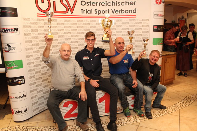 Obmann Erich Diestinger (r.) mit Karl Bartonik, Vizestaatsmeister Philipp Döller und Gerhard Kräftner.