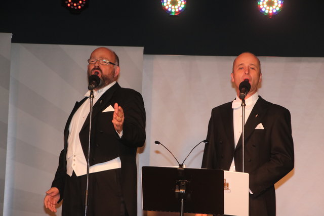 Große Stimmen und viel Witz: Herbert Oberhofer und Georg Anker ...