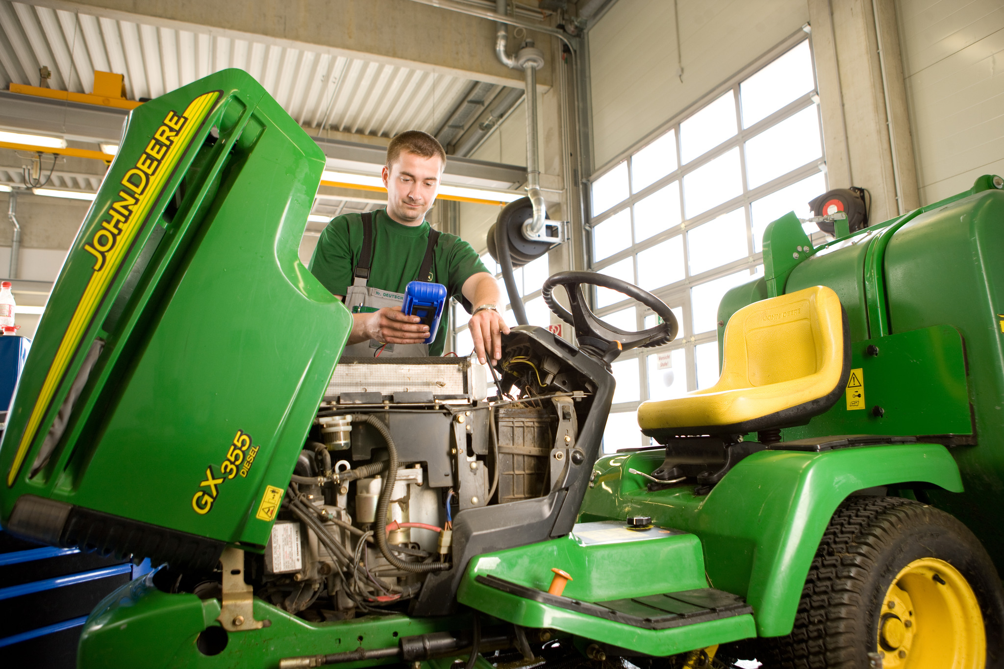Rasenmäher braucht ein Service vor der Saison - Oberwart