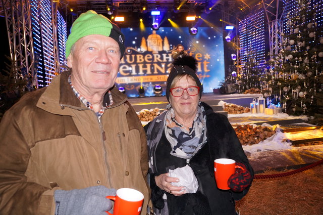 Tota und Doddi aus Finnland machen Urlaub in Flachau und ließen sich die Zauberhafte Weihnacht nicht entgehen.