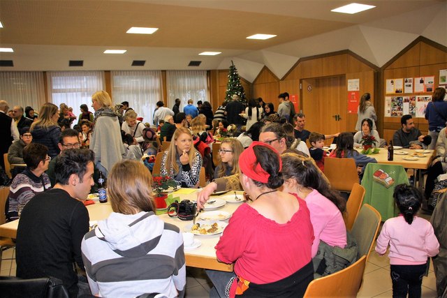 Beim Fest der Begegnung trafen sich zahlreiche Gratwein-Straßengler mit Asylwerbern der Gemeinde.