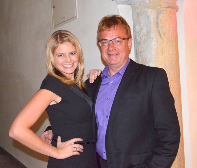 Melanie Payer und Veranstalter Richard Dabernig