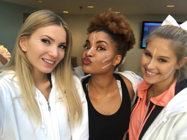 Dragana Stankovic bei der Sportchallenge mit Miss Nigeria und Miss Belgien. | Foto: Miss Austria Corporation