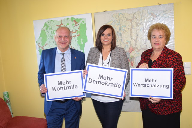 Die Neuerungen im Gemeinderecht werden von Wolfgang Sodl, Astrid Eisenkopf und Verena Dunst (von links) ausdrücklich befürwortet.