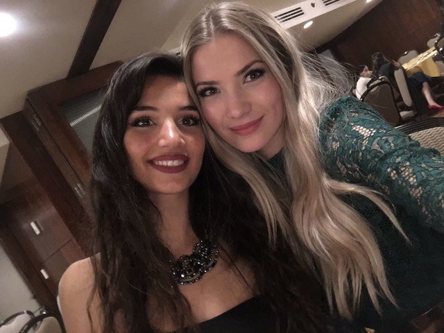 Dragana Stankovic mit Zimmerkollegin Miss Italy Giada Tropea (l.) | Foto: Miss Austria Corporation