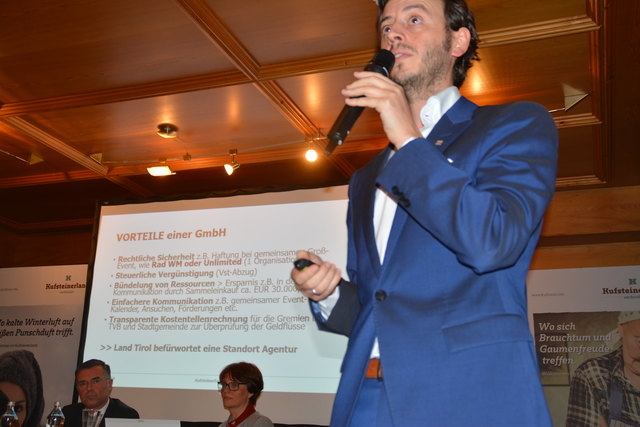 TVB-GF Pühringer versuchte die Vorteile der GmbH zu präsentieren.