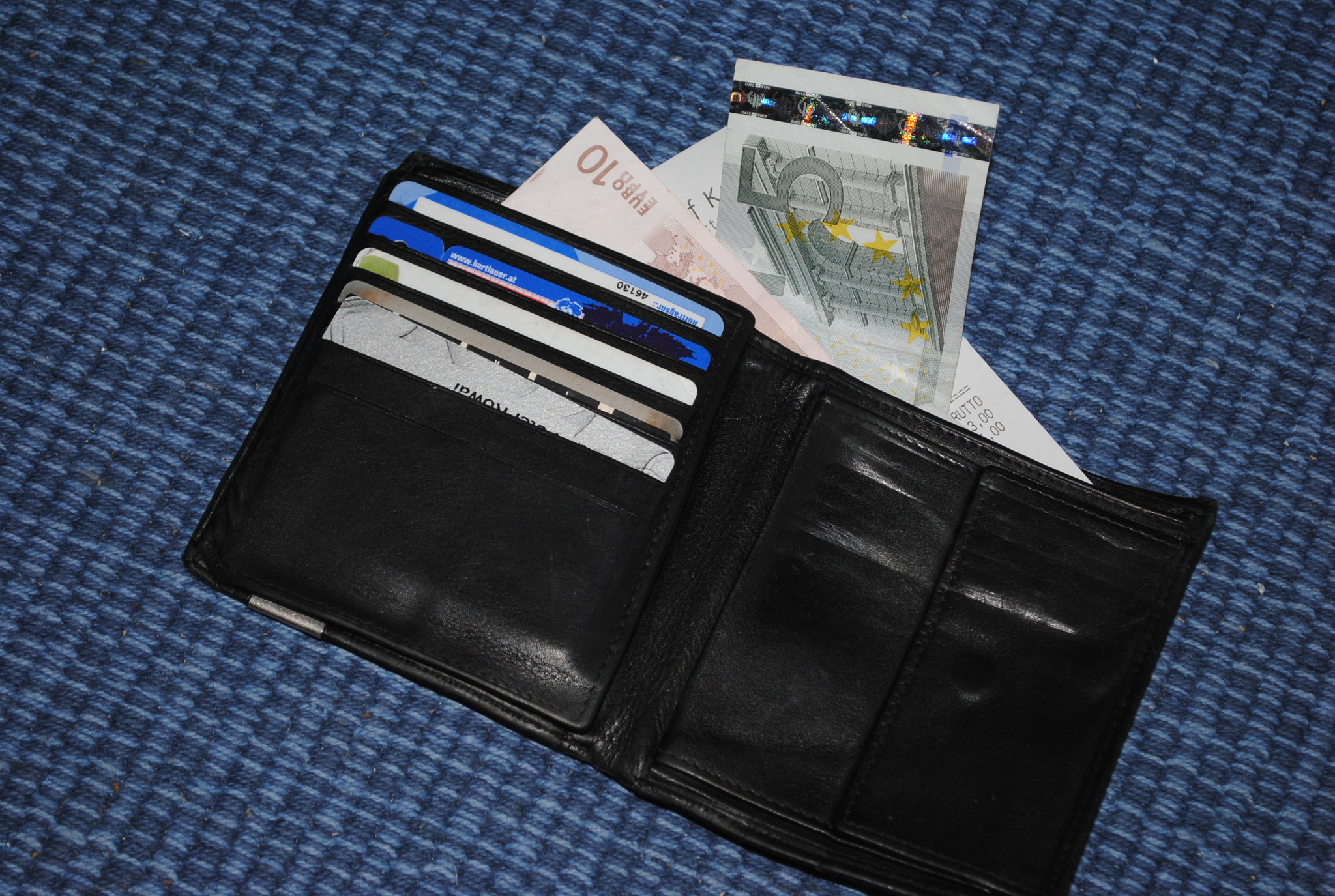 Kassendifferenz Aus Eigener Tasche Bezahlen Zehntausende Euro in die eigene Tasche gesteckt - Klagenfurt