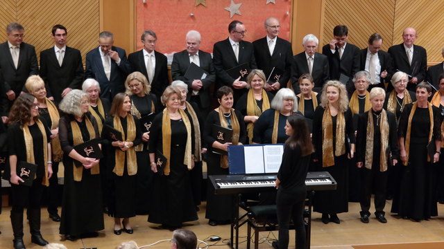 Der Haydnchor gab im ausverkauften Wifi ein Adventkonzert. | Foto: Haydnchor