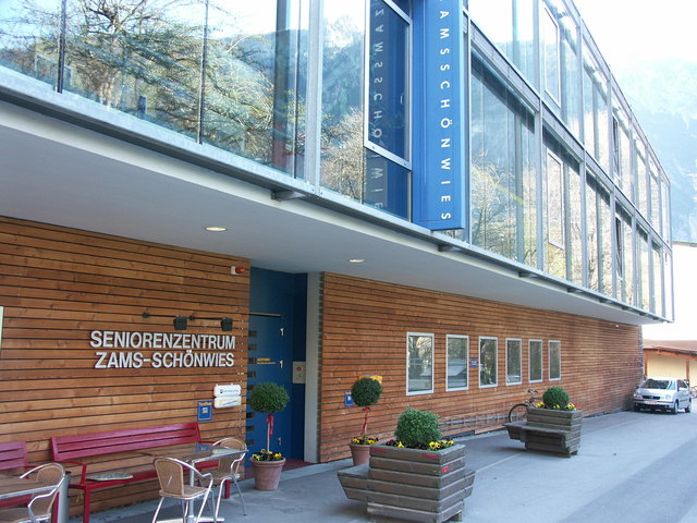 Das Seniorenzentrum Zams-Schönwies wird zu einem Komplex mit 100-Pflege-Betten ausgebaut. | Foto: Archiv/Tiefenbacher
