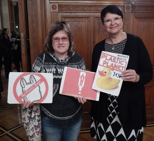Mag.Renate Brauner,Stadträtin für Finanzen, Wirtschaft und Internationales sowie Vorsitzende der Wiener SPÖ-Frauen im Kampf gegen Plastik