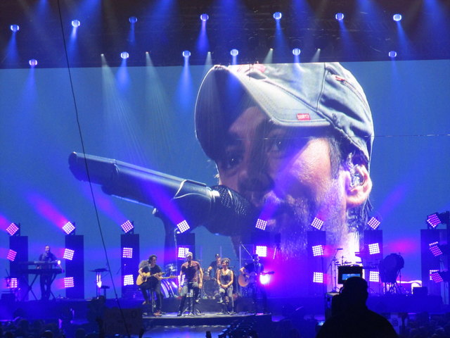 Enrique Iglesias "SEX & LOVE"