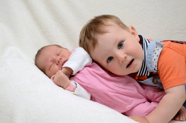 Annemarie Datum: 3.6.2016 Eltern: Kathrin und Armin Traußnig Geburtsort: Sanatorium St. Leonhard Größe: 54 cm Gewicht: 3570 g