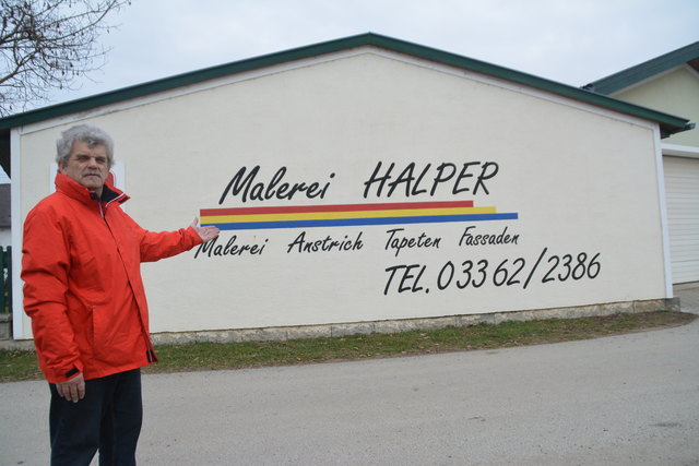 Malermeister Josef Halper war Lehrling im väterlichen Betrieb und übernahm diesen nach der Meisterprüfung.