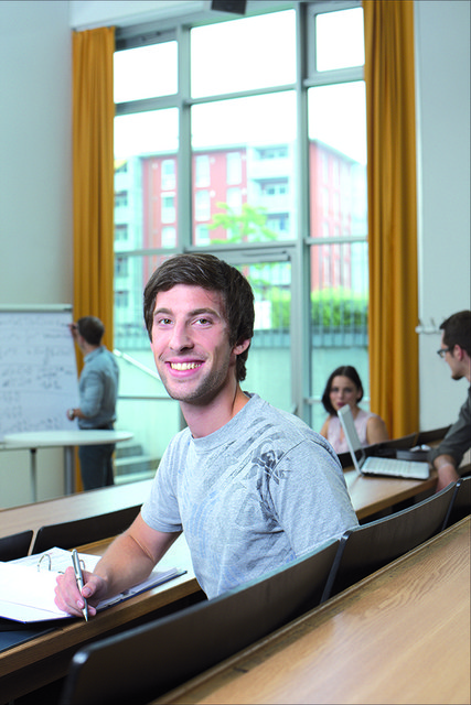 Interessierte können sich im Jänner an der FH OÖ über berufsbegleitende Studien informieren. | Foto: FH OÖ/Smetana