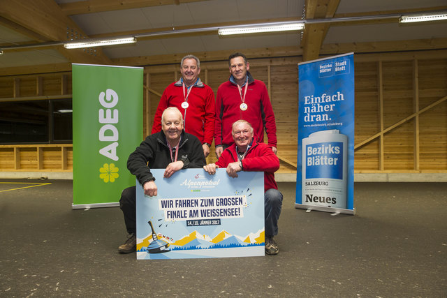 Sie sind Salzburgs beste Stockschützen: Rupert Struber, Franz Lippold, Hermann Brückler, Anton Aschauer vom EV Golling. | Foto: Foto: Franz Neumayr/Leopold