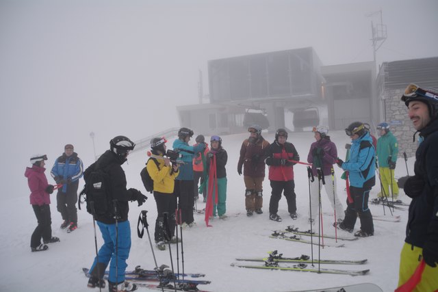 Aufwärmen mit dem Ski-Guide und Ötscherlifte-Geschäftsführer Andreas Buder.
