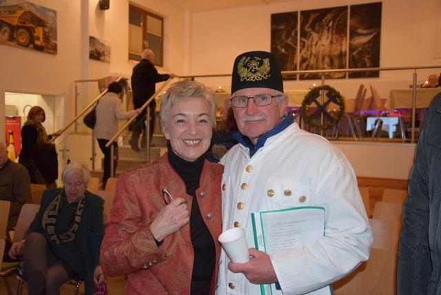 Die bekannte Radiomoderatorin Christine Brunnsteiner hielt eine Lesung bei der Mettenschicht in ihrer Heimatgemeinde. | Foto: KK