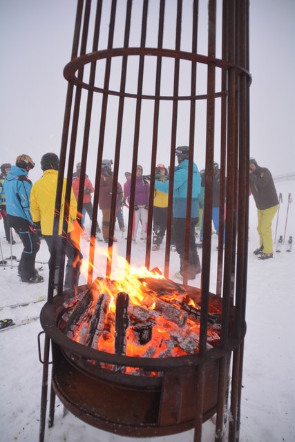 Aufwärmen mit dem Ski-Guide und Ötscherlifte-Geschäftsführer Andreas Buder.