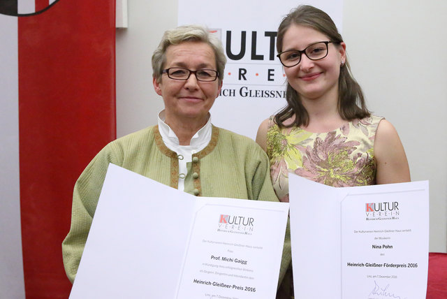 Die Geigerin und Dirigentin Michi Gaigg und ihre Studentin Nina Pohn wurden ausgezeichnet. | Foto: Land OÖ/Kraml