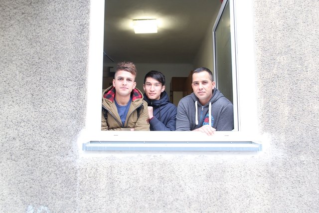 Die neuen Fenster bringen mehr Lebensqualität für das Wohnheim in der Rudolfstraße. | Foto: SOS-Menschenrechte