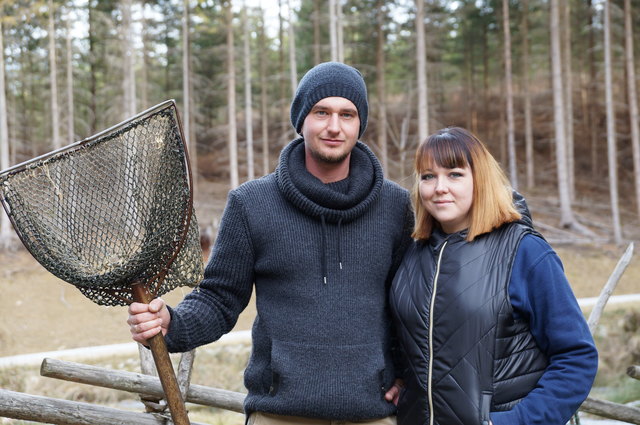 Sabrina Hofer hat zusammen mit ihrem Mann Robert die
Forellenzucht ihres Vaters übernommen.