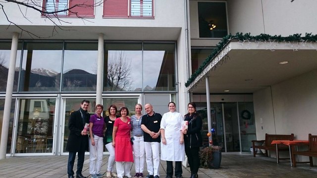 Hier sind rund um die Uhr Menschen bei der Arbeit: Besuch im Wohn- und Pflegeheim Unterperfuss! | Foto: privat