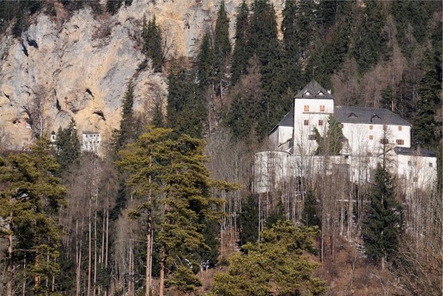 Schloss Lichtenberg und die Einsiedlei am Palfen über Saalfelden - 31.12.2016