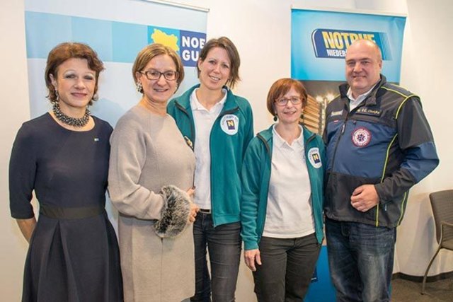 "Die rasche und kostenlose psychosoziale Betreuung Krisensituationen führt Betroffene nach plötzlichen Schicksalsschlägen wieder zurück ins Leben." betont LH-Stv. Johanna Mikl-Leitner die Wichtigkeit des AKUTteam Niederösterreich