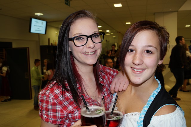 Vanessa Rath, Lena Dobner