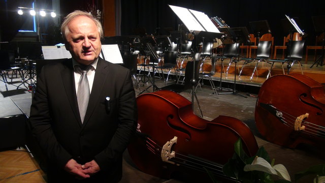 Obmann Hans Georg Zach führte durch das Programm des Neujahrskonzertes in Wagna.