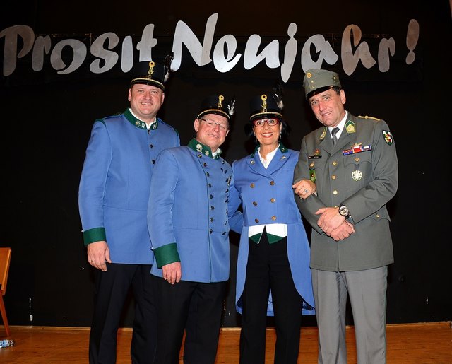 Lions-Präsident Erhard Eder (re) mit Gerald Waldner, Christoph Vierbauch und Moderatorin Juliane Roth-Rothenhorst