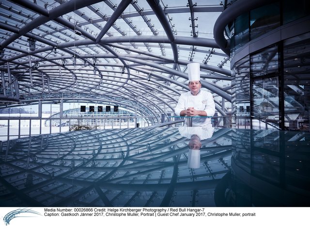 Christophe Muller ist "Gastkoch" im Restaurant Ikarus, Hangar-7