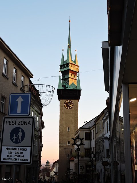 Rathausturm 80 Meter hoch