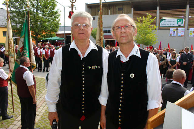 Obmann Erwin Wutte und Chorleiter Gottfried Gschier vom MGV Mooskirchen