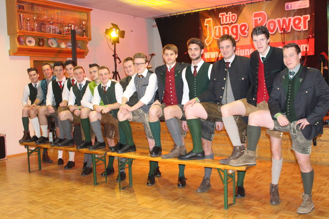 Auch die jungen Herren können sich sehen lassen.