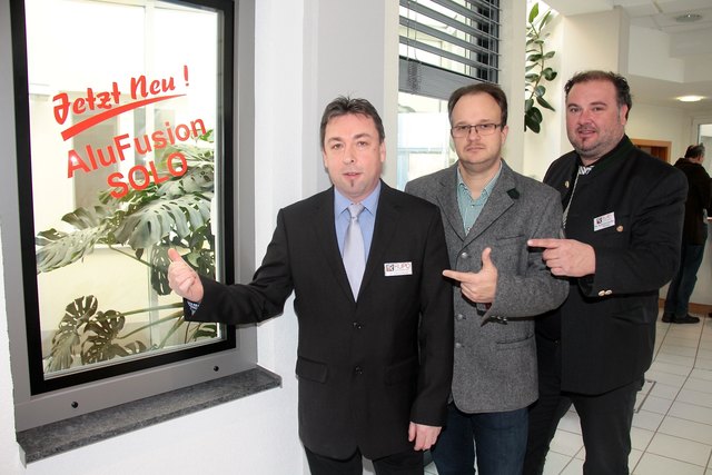 Gerhard Rudolf, Ing. Roland Posch und Gerald Schützenhöfer (v.l.) präsentierten die Fensterinnovationen.