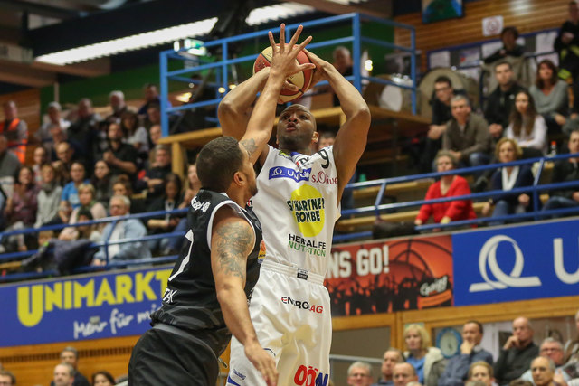 In Traiskirchen gewannen die Swans mit 81:78. Aufgrund des Verletzungspechs wurde nun ein neuer Spieler verpflichtet.