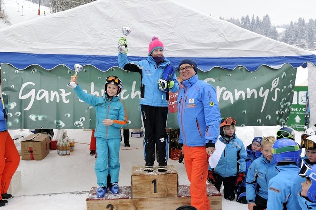 U10w: 1. Hutter Anna (SC St.Johann), 2. Huber Emma (WSV Kirchdorf)