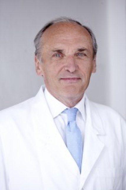 Univ. Prof. Raimund Jakesz, Professor an der Medizinischen Universität Wien und Facharzt für Chirurgie