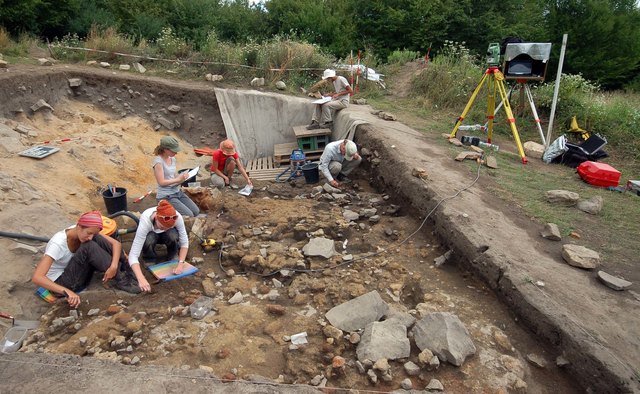 Grabung Kleiner Anzingerberg | Foto: Institut für Urgeschichte und Historische Archäologie der Universität Wien