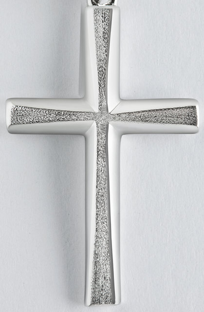 Die Zahl der Kirchenaustritte ist hoch, geht aber aktuell leicht zurück.