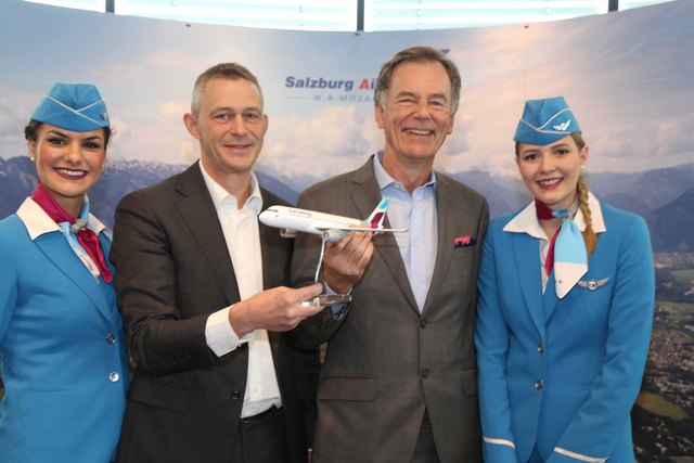 Flughafen Geschäftsführer Roland Hermann und Eurowings Geschäftsführer Michael Knitter freuen sich über die neue Partnerschaft