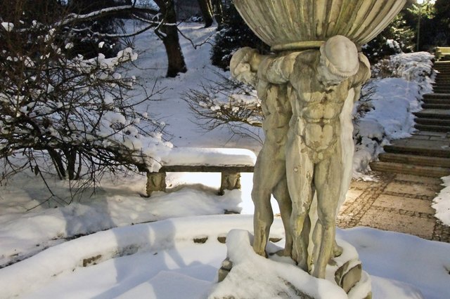Brunnen im Hatschekpark auf der Gugl