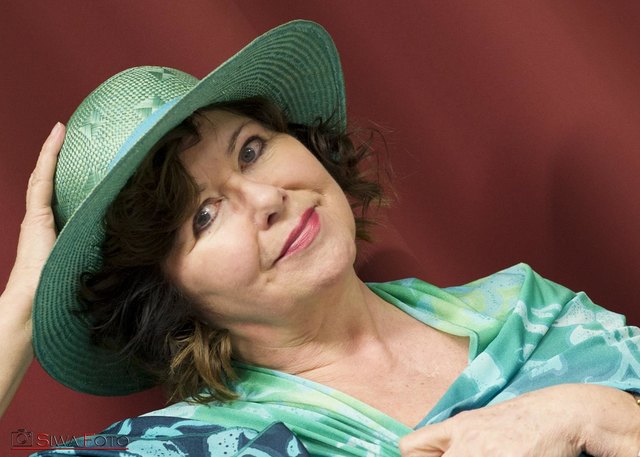 Hildegard Reitberger als Hauptdarstellerin in dieser One-Women-Show.