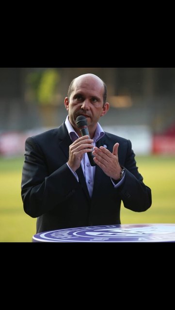 Ralf Muhr, Nachwuchsleiter Austria Wien: "Xaver zählt mit Sicherheit zu den hoffnungsvollsten ÖFB Talenten seines Jahrgangs. Ein kompletter Fußballer mit herausragenden Fähigkeiten im Bereich Spielverständnis gepaart mit auf internationalem Niveau hohen Athletikvermögen. Darüber hinaus zeichnet Xaver auch eine von seinem Umfeld unterstützte Bodenhaftung und Demut aus."